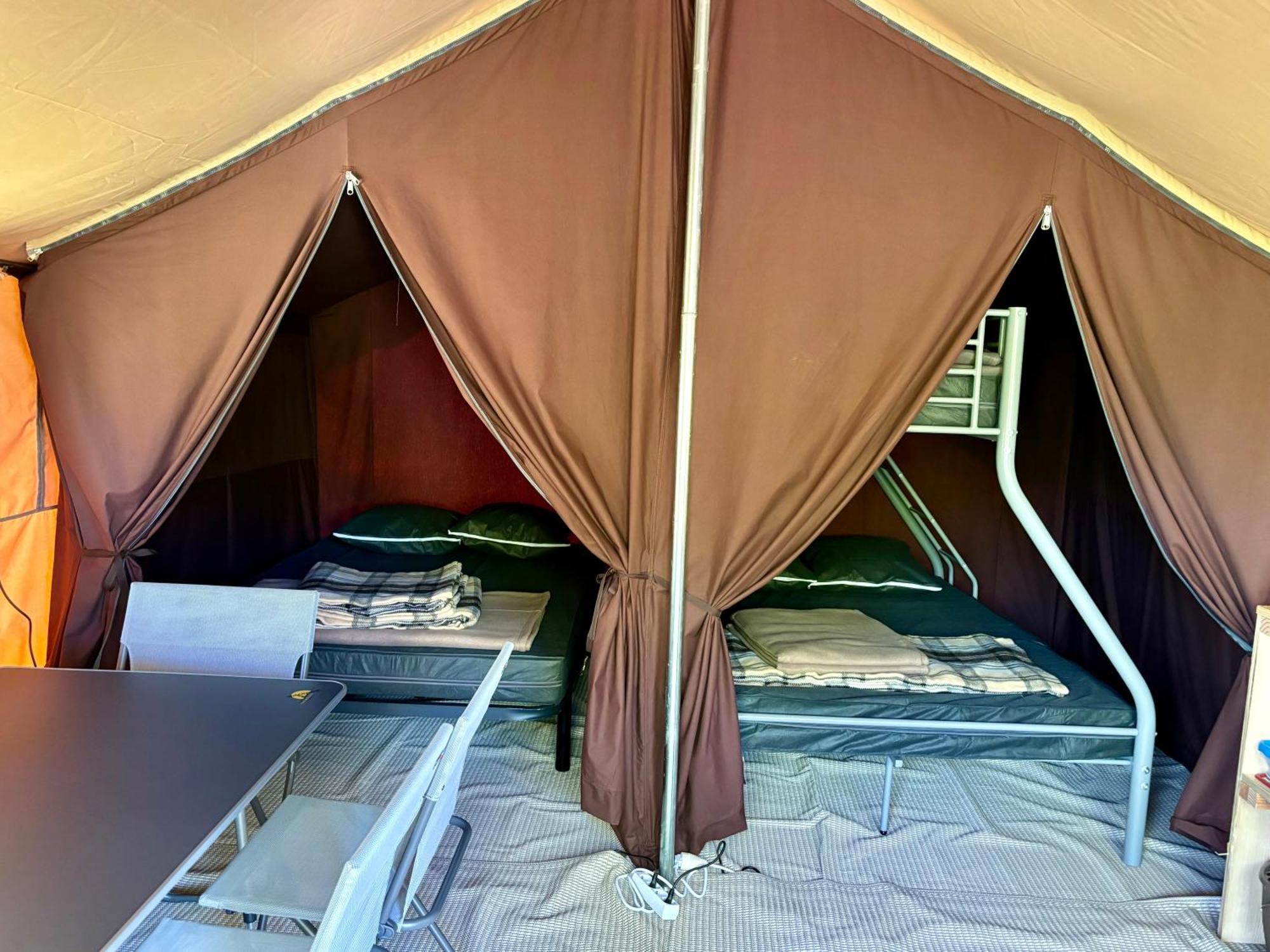 Camping Onlycamp Pierre & Sources Volvic Dış mekan fotoğraf