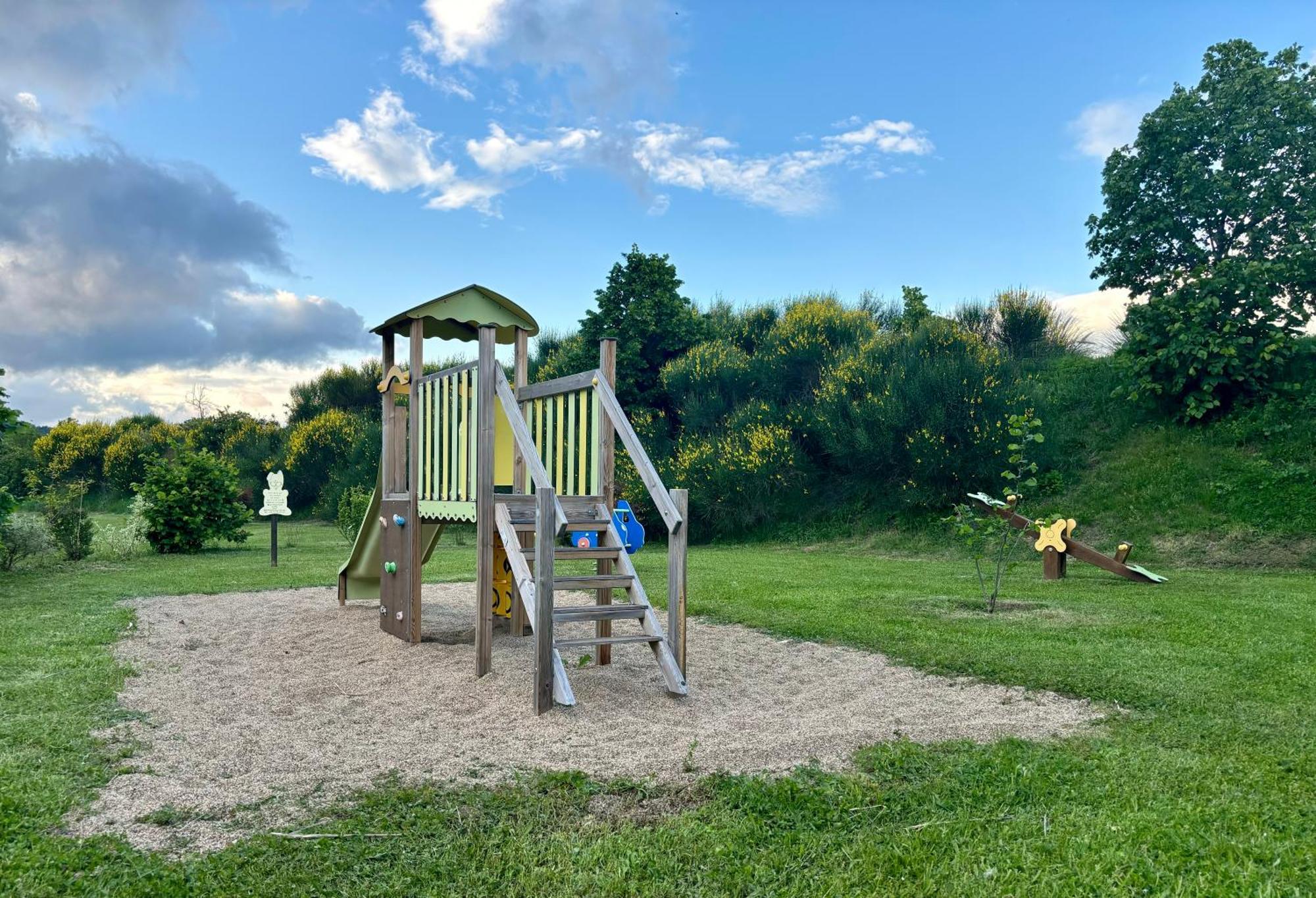Camping Onlycamp Pierre & Sources Volvic Dış mekan fotoğraf